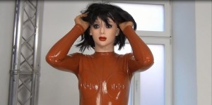 Female_Mask_Rubber_Doll_Transformation_4